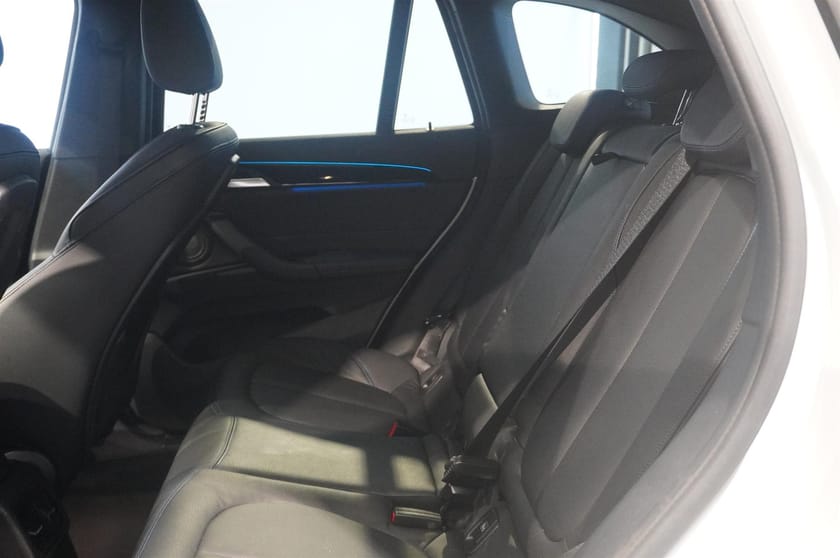 Bild 4 av BMW X1 xDrive25e M Sport Navi Head-Up Keyless Drag