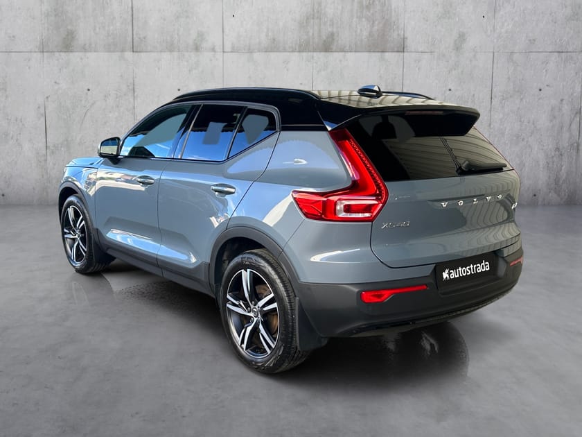 Bilde 3 av Volvo XC40 197hk AWD R-Design|H.Feste|H.Kardon|360.kam|Lav KM!