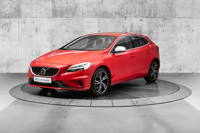 Bilde 2 av Volvo V40 T2 R-design Ryggekamera/Navipro/18/Manuell/Garanti