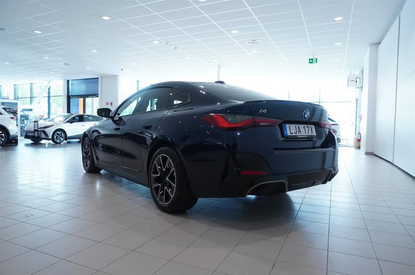 Bild 4 av BMW i4 M50 xDrive Gran Coupé Fully Charged Drag Aktiv Fartpilot HiFi