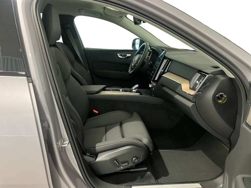 Bild 4 av Volvo XC60 T6 Plus Dark Nordic Edition