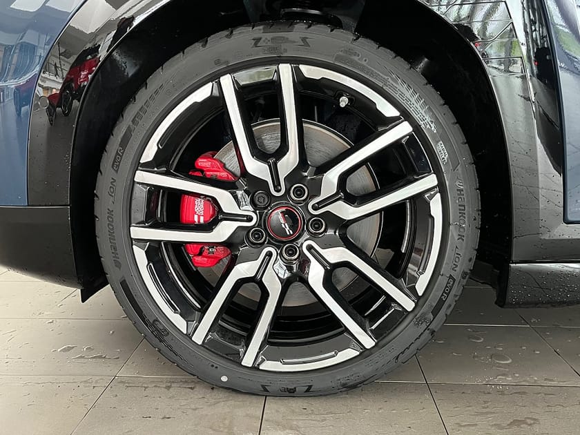 Bild 4 av MINI John Cooper Works Aceman JCW E JCW, HUD, Backkamera, H/K, Carplay, S+ Paket