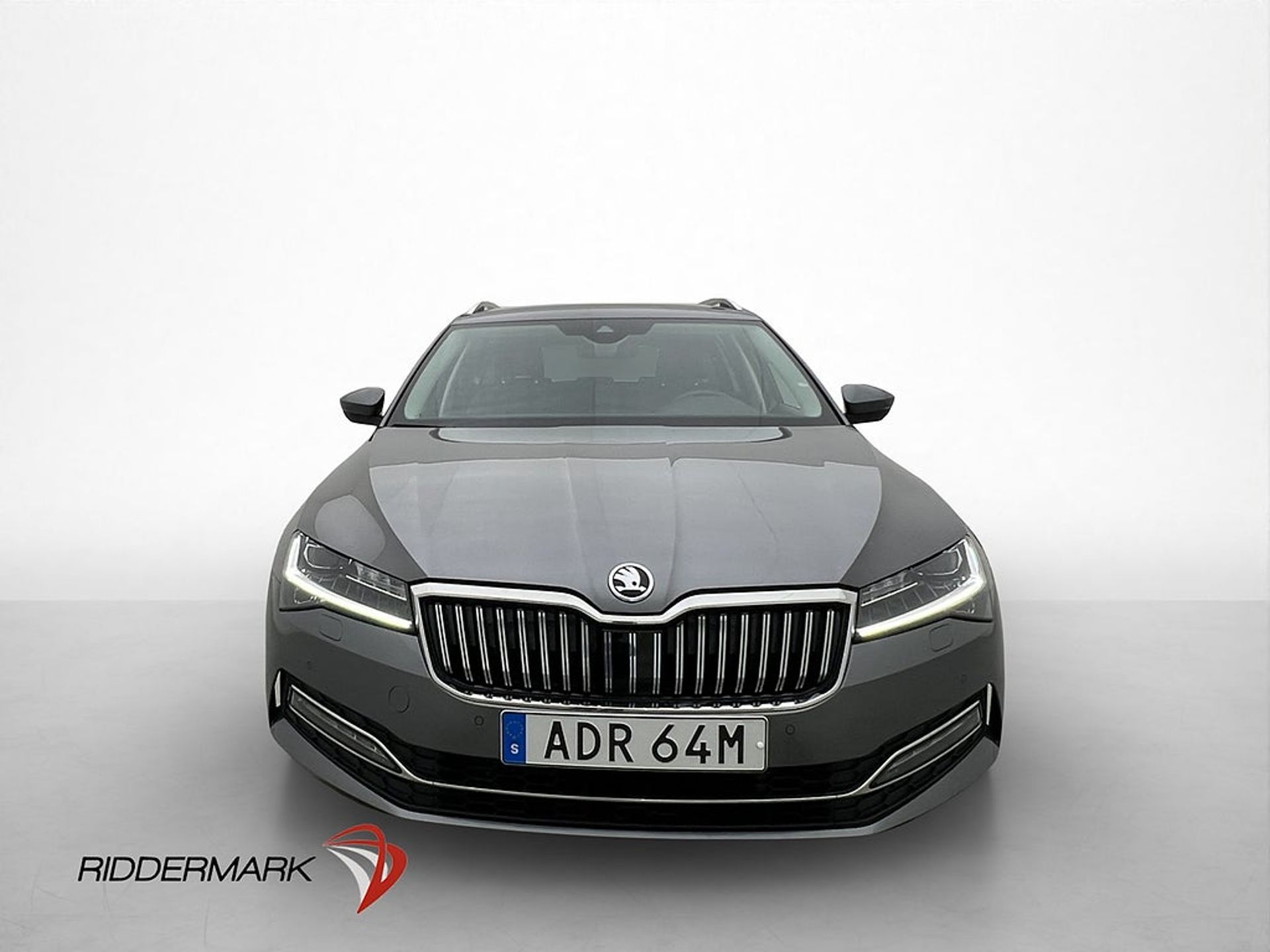 Skoda Superb 2024, bild 2/36
