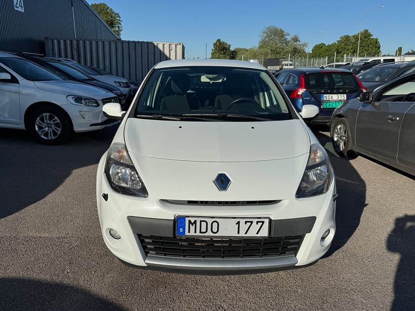 Bild 3 av Renault Clio  Halvkombi 1.2 75hk|NYSERV|NYBESS|