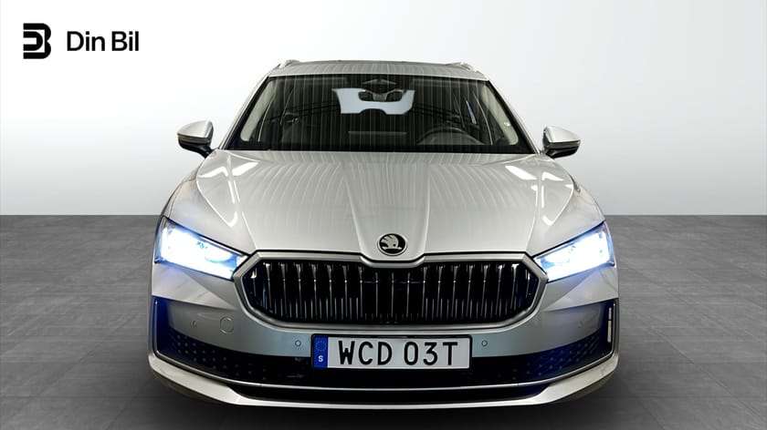 Bild 4 av Škoda Superb iV Kombi Selection DSG Drag/Navigation