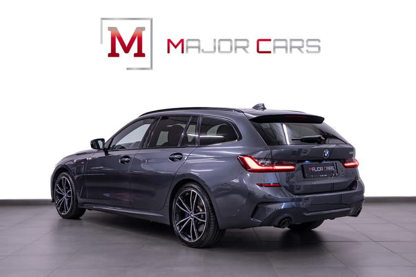 Bild 4 av BMW 330e xDrive Touring M Sport Innovation H/K 360° HuD Laser Ambient