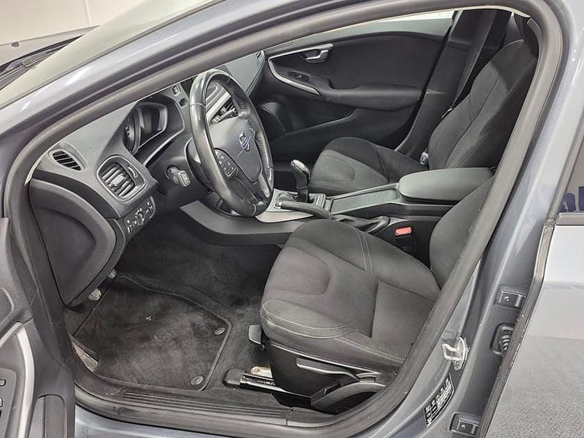 Bild 2 av Volvo V40
