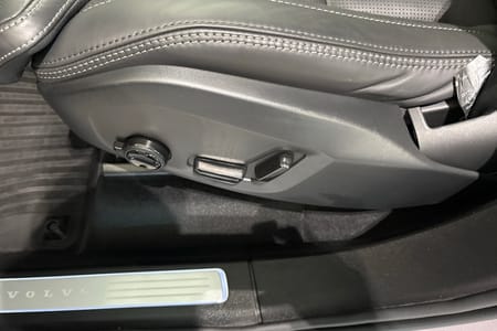 Volvo XC90 T8 Ultra Dark Massage Luftfj B/W 7-Sits