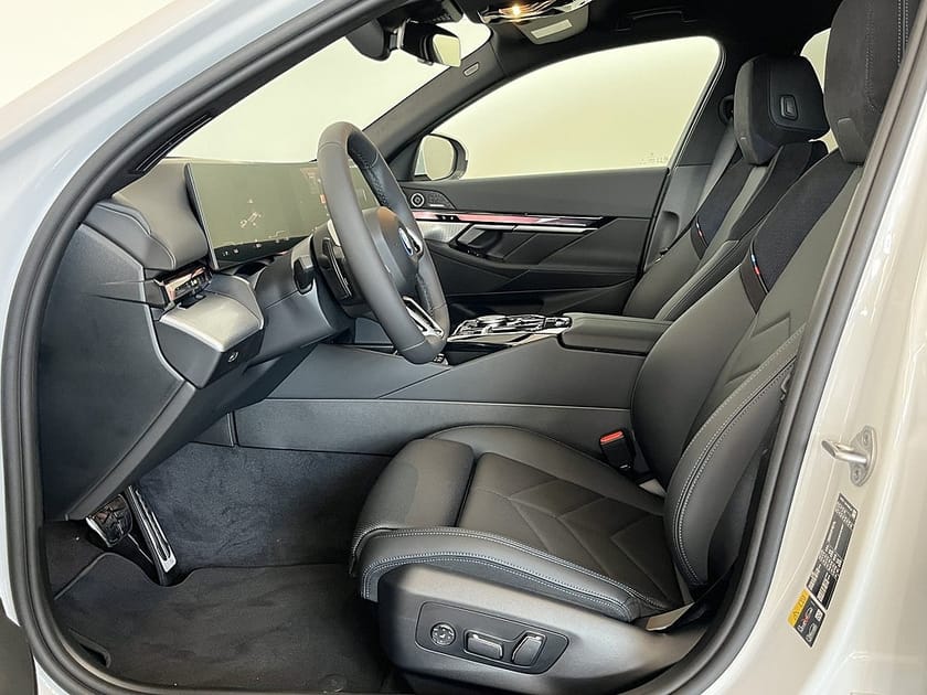 Bild 5 av BMW i5 xDrive40 Touring M Sport Innovation Comfort Access