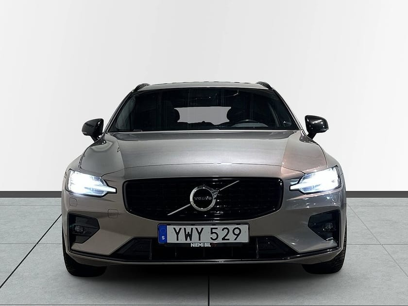 Bild 2 av Volvo V60 T5 Geartronic R-Design Drag Pano Kamera Elbaklucka SoV