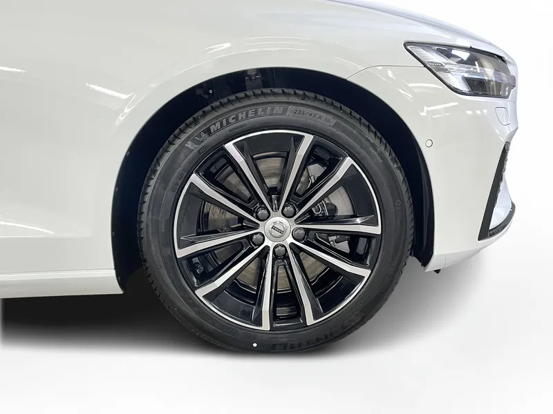 Bild 5 av 12 – Volvo V60 T6 Plus Dark Nordic Edition Plus Nordic Edition