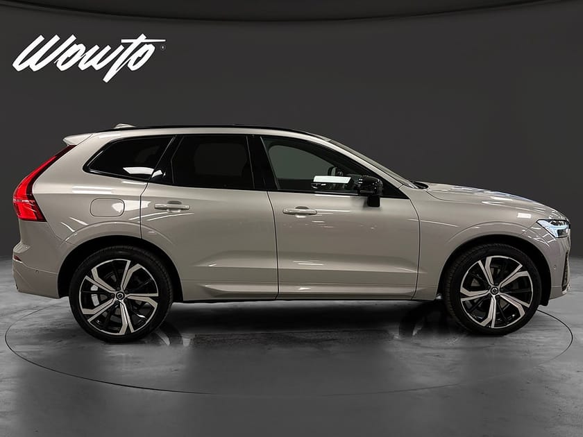 Bild 3 av Volvo XC60 Recharge T8 AWD 392HK R-Design /Pano /H/K /Drag