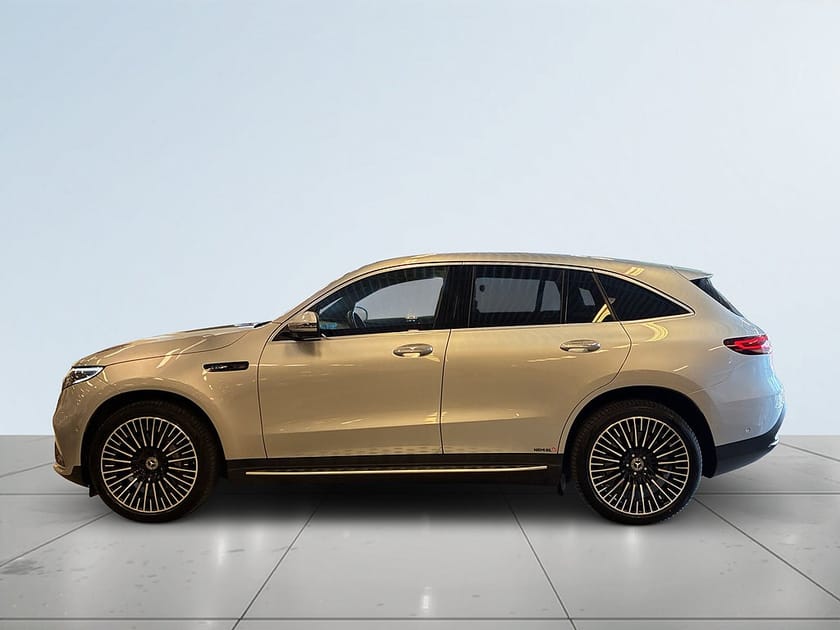 Bild 4 av Mercedes-Benz EQC 400 4MATIC AMG Line Burmester/360/Head-Up/Drag/SoV-däck