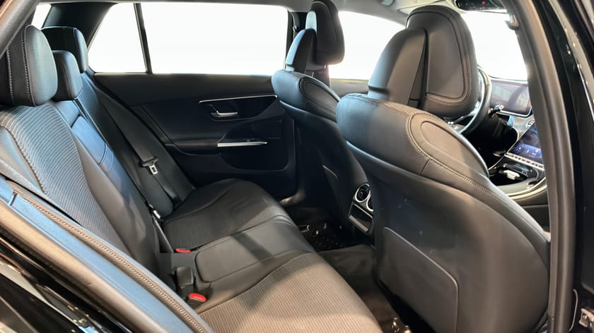 Bild 5 av Mercedes-Benz C 300 T e Avantegarde 313hk Navi Backkamera