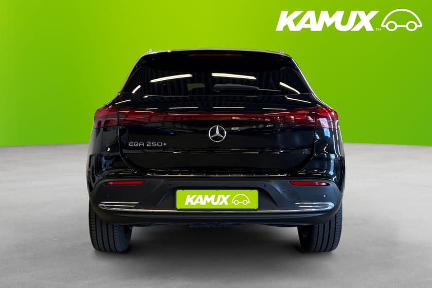 Bild 5 av Mercedes-Benz EQA 250+ Speciel Edition Electric Art Line Advanced Plus  MOMS Cockpit B-Kameral Adaptiv farth
