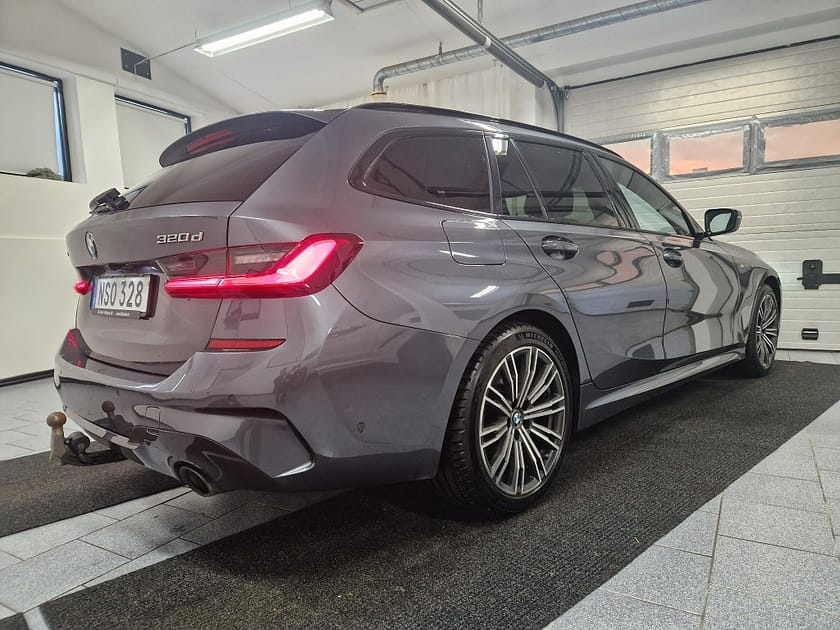 Bild 2 av BMW 320d xDrive Touring 190 hk M Sport Steptronic Euro 6 MOMS