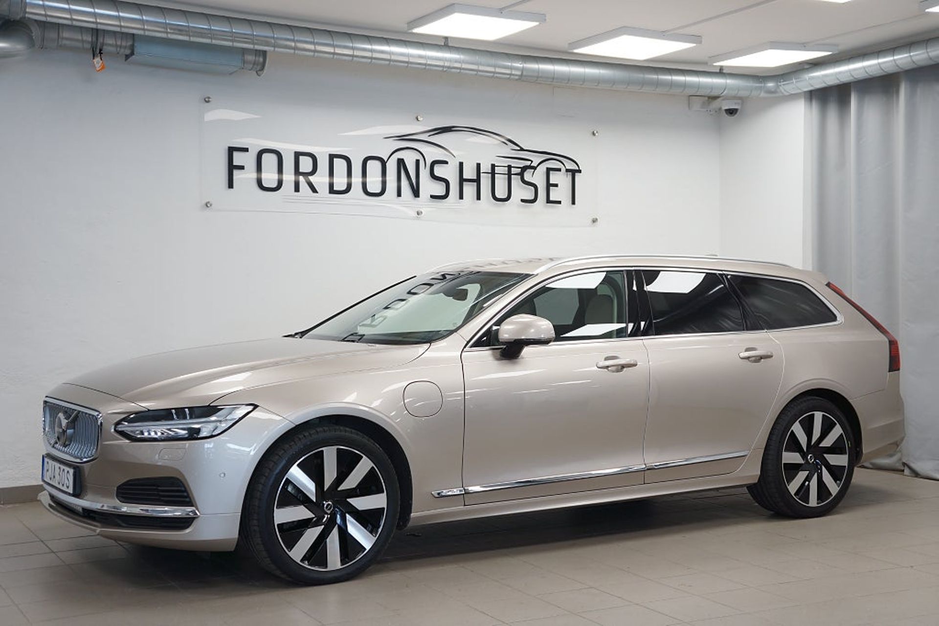 Volvo V90