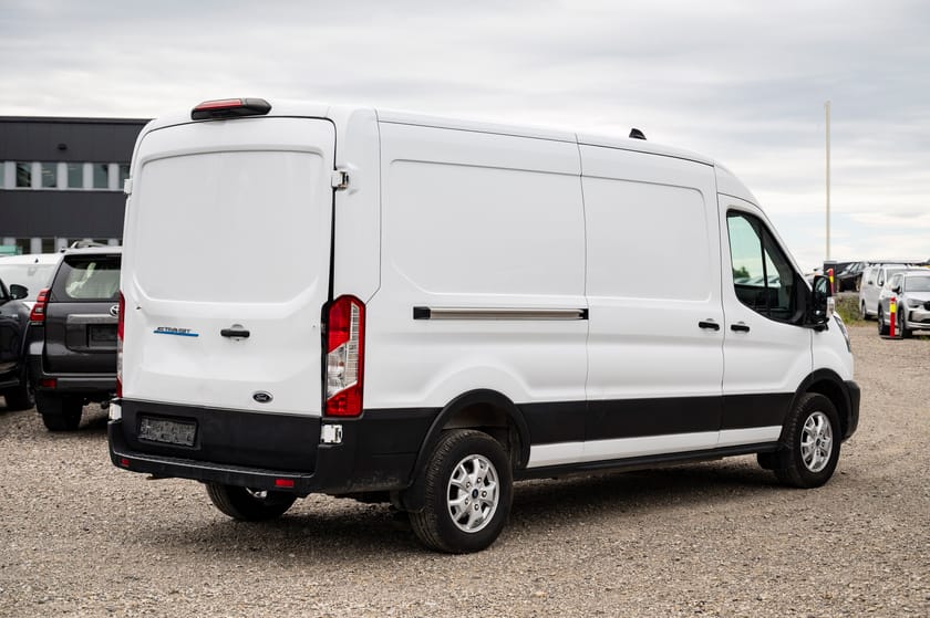 Bilde 5 av Ford E-Transit 350 BEV 269hk L3 Trend Auksjon! Les tekst!