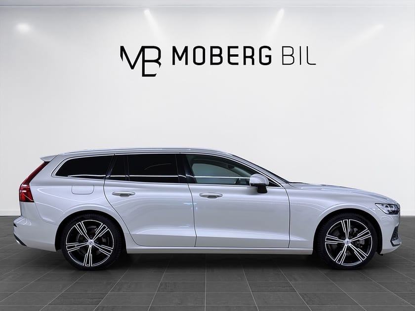Bild 4 av Volvo V60 Recharge T6 AWD 350hk Inscription Läder B-Kamera
