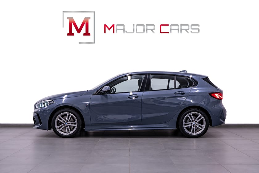 Bild 3 av BMW 118i M Sport / Ambient / PDC / LED / Shadowline 140hk