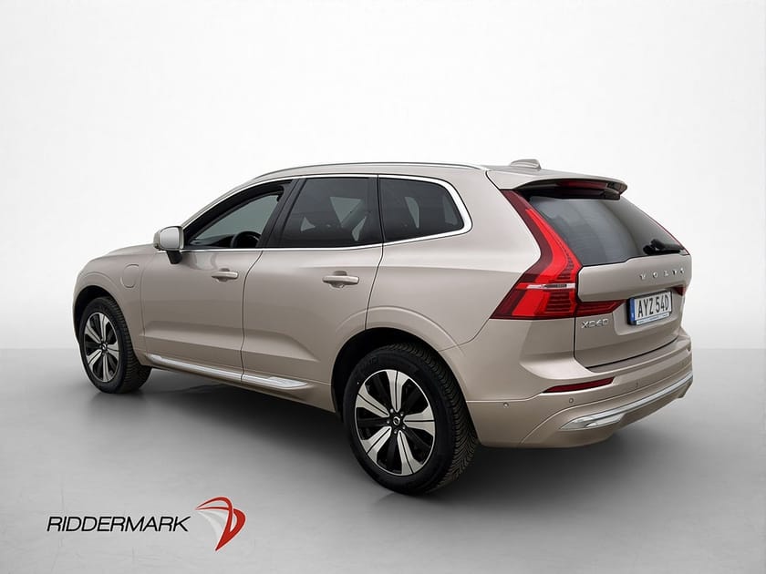 Bild 4 av Volvo XC60 Recharge T6 AWD Core Edition P-Värmare Pano 360°