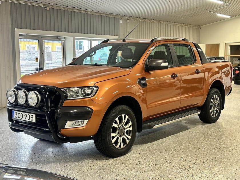 Bild 3 av Ford Ranger Dubbelhytt 3.2 TDCi 4x4 Wildtrack Nyservad / Fint skick