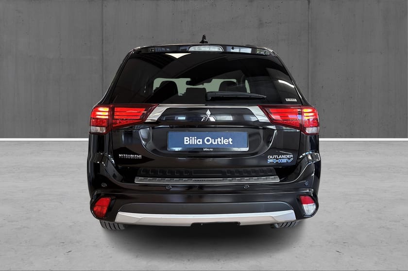 Bilde 5 av Mitsubishi Outlander PHEV Intense+, Delskinn, Adap.cruise, Hengerfeste, 360
