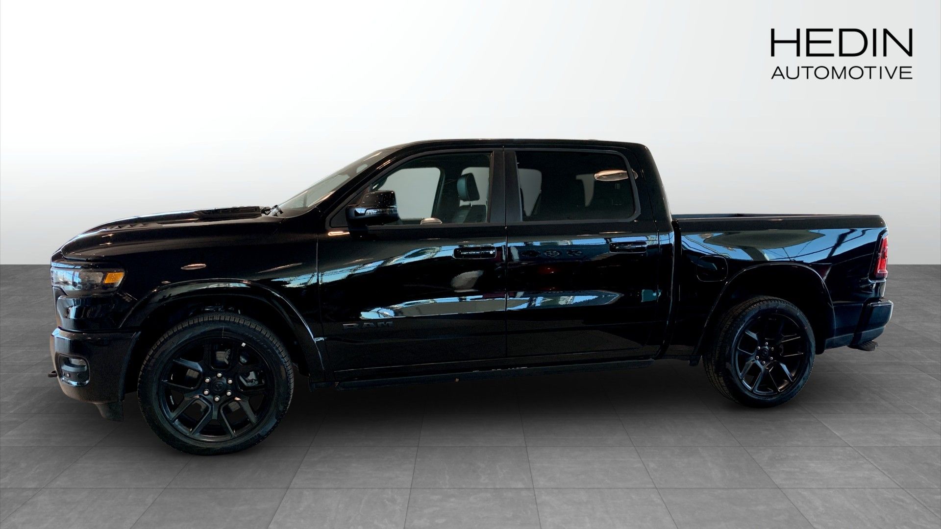 RAM 1500 Laramie Night Edition 2025, bild 6/18