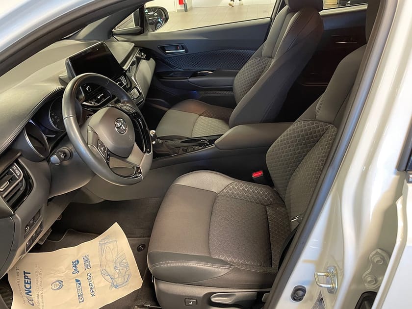Bild 5 av Toyota C-HR Hybrid X-Edition