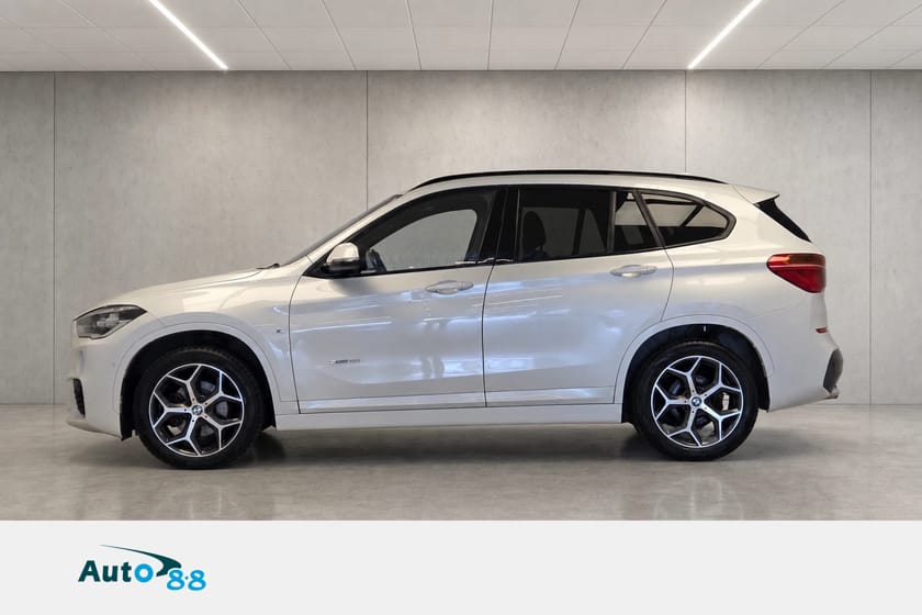 Bilde 3 av BMW X1 sDrive18i xDrive18d 136hk Sport Line| Automat| Krok| Pano| Kamera