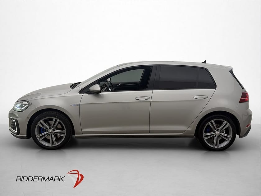 Bild 5 av Volkswagen Golf GTE 204hk Taklucka Värmare Navi P-Sensorer