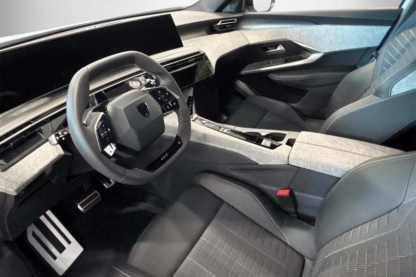 Bild 5 av Peugeot E-3008 Long Range