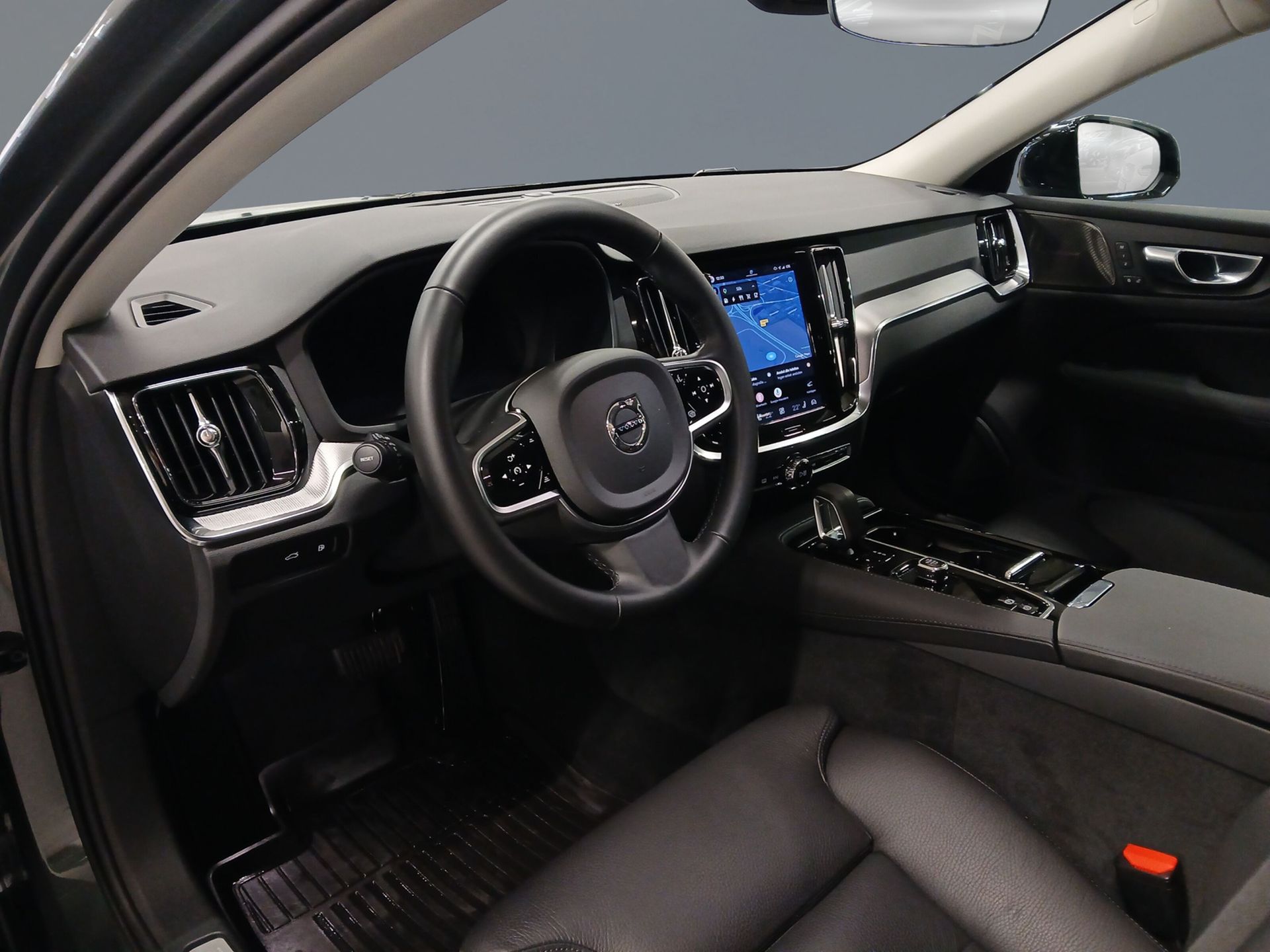 Volvo V60 T6 Plus Dark Nordic Edition 2026, bild 4/10