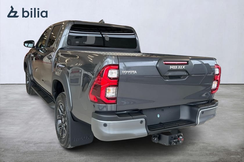 Bild 2 av Toyota Hilux Dubbelhytt 2,8 D-CAB D-4D MHEV AUT 4WD INVINCIBLE