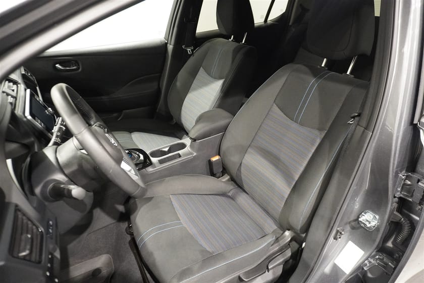 Bild 4 av Nissan Leaf N-Connecta 39 kWh 360° LED