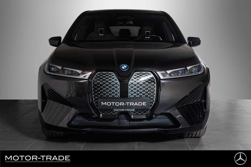 Bilde 3 av BMW iX xDrive50 xDrive 50 Fully Charged BAKAKSELSTYRING | H&K | LUFTFJ.