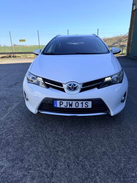 Toyota Auris Touring Sports Hybrid