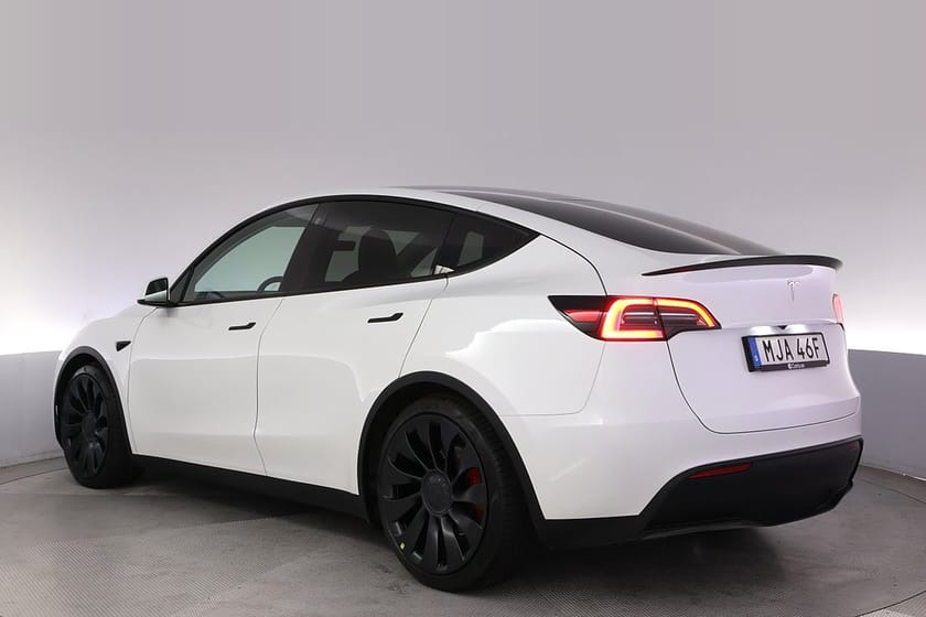 Bild 4 av Tesla Model Y Performance Autopilot Panorama