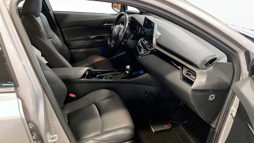 Bild 3 av Toyota C-HR Hybrid CVT, 122hk