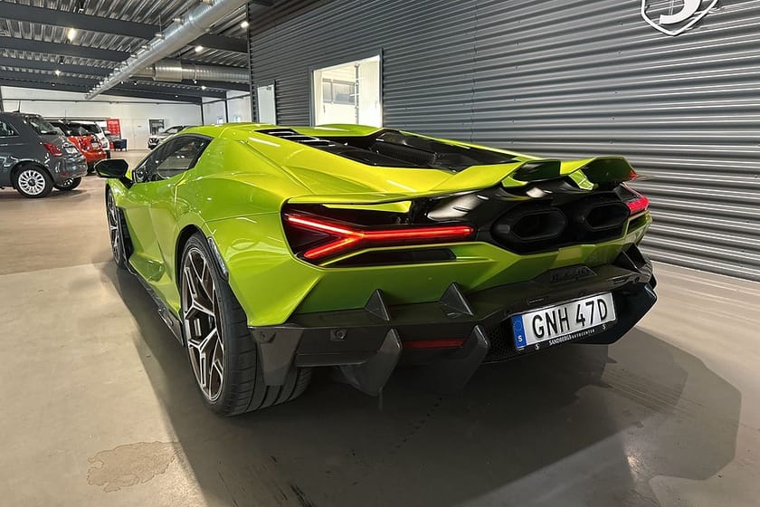 Bild 4 av Lamborghini Revuelto HPEV V12 1015hk Carbon VAT