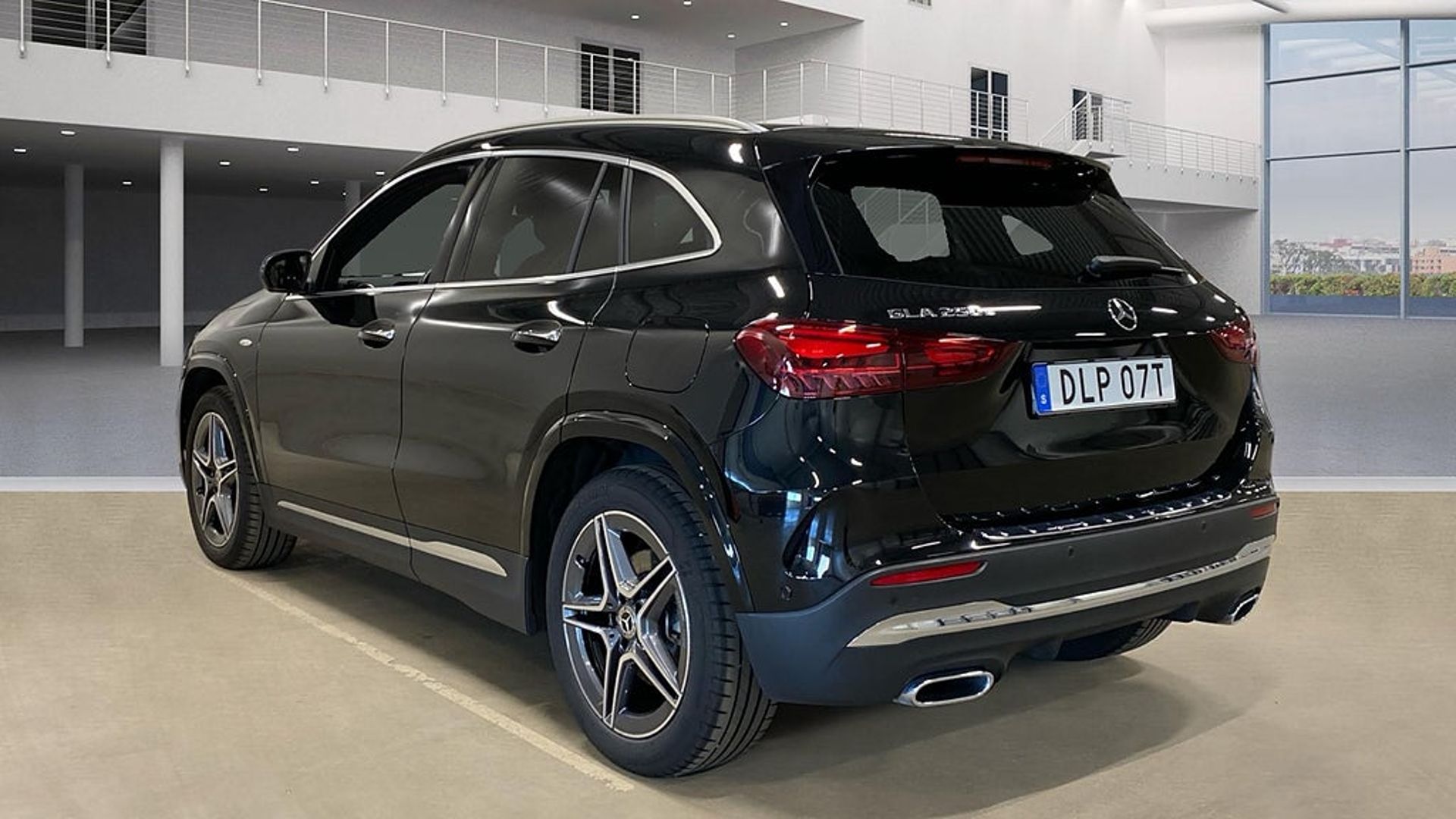 Mercedes-Benz GLA 250 e AMG Line Premium 2026, bild 3/7