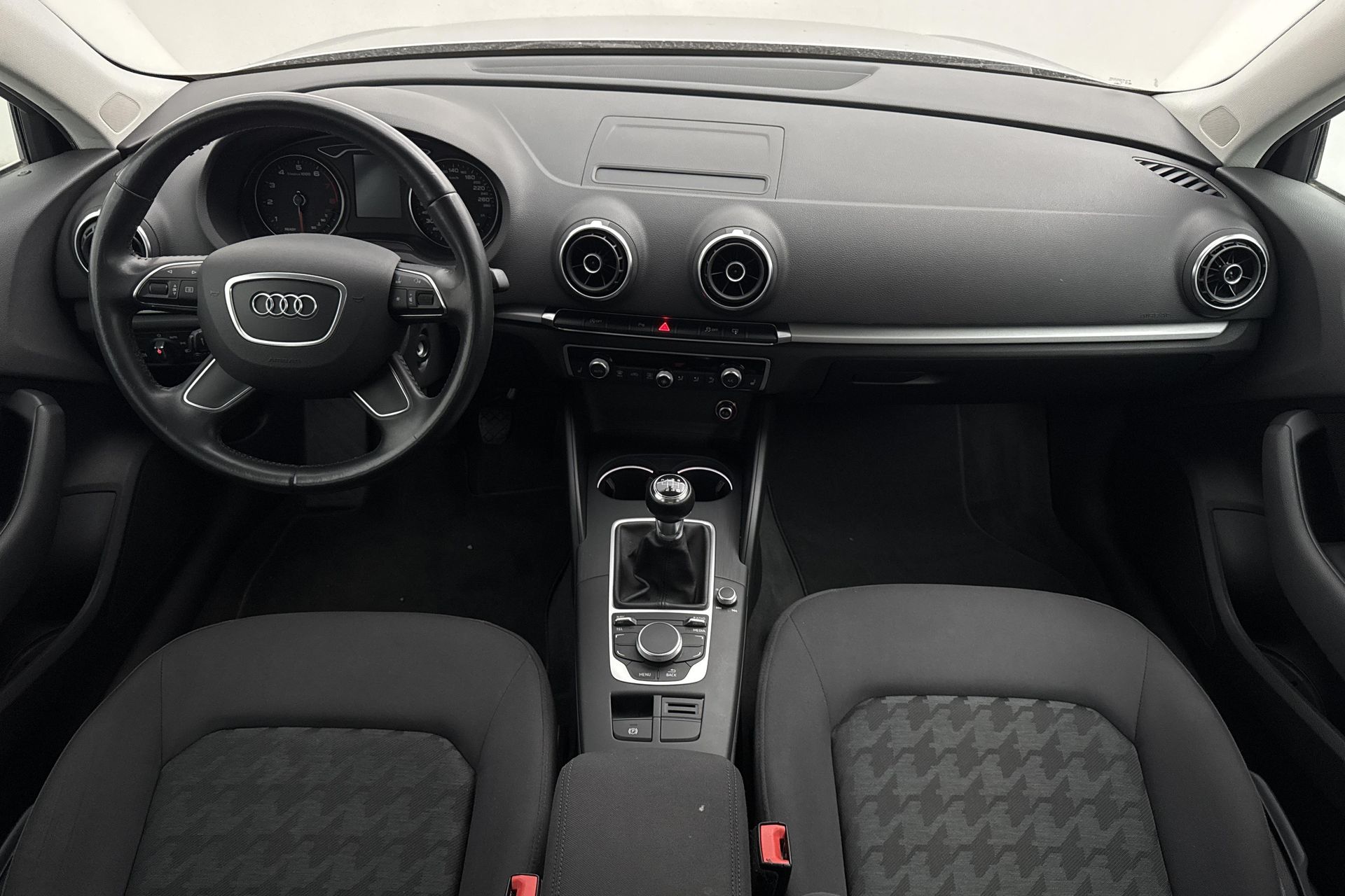 Audi A3 Sportback 1.2 TFSI 2016, bild 7/10