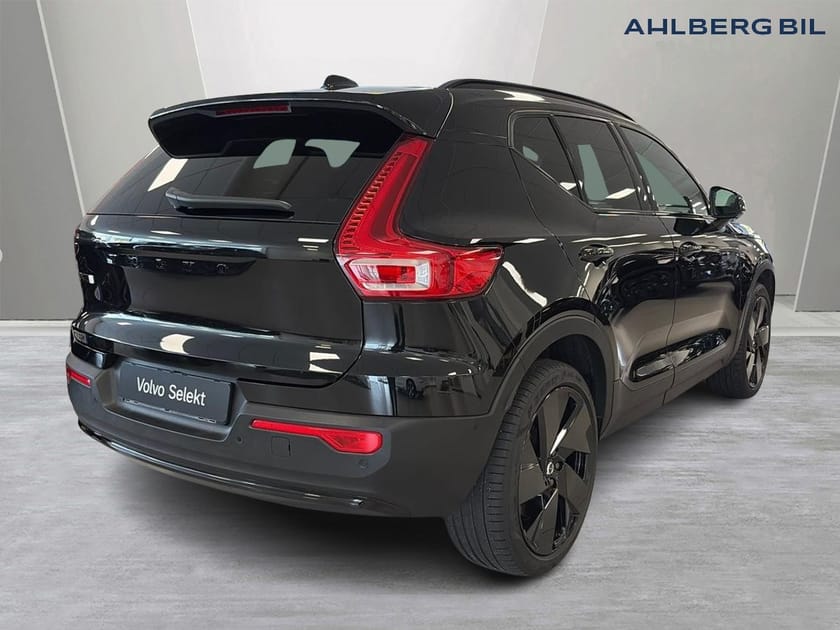 Bild 5 av Volvo EX40 Twin Motor Performance UltraBlackSE🟤 Dragkrok Halvutomatisk, 360 Kamera, Google Maps, Apple Carplay