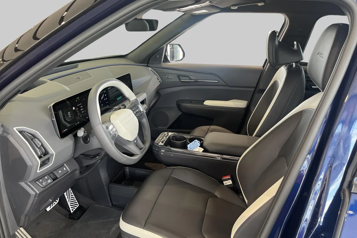 picture of a car