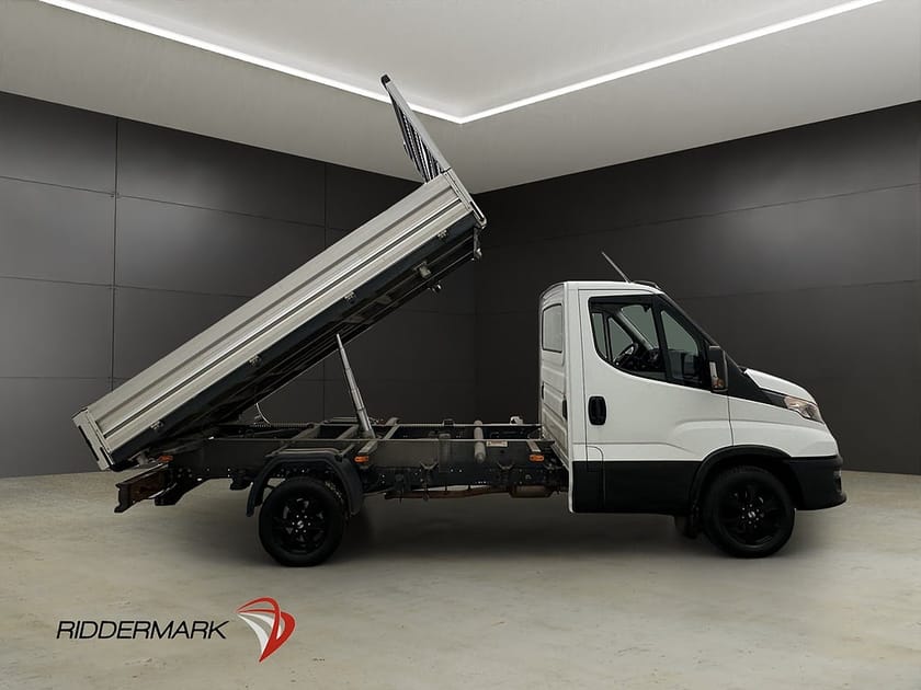 Bild 2 av Iveco Daily 35-160 Chassi Cab 2.3 TIPPFLAK DRAGKROK Farthållare 3-Sits Moms