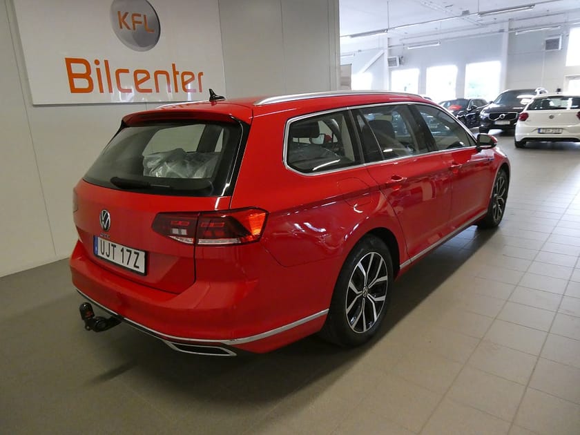 Bild 4 av Volkswagen Passat Sportscombi GTE 1.4 TSI Drag-Värmare-Navi-Kamera-Nyservad SoV