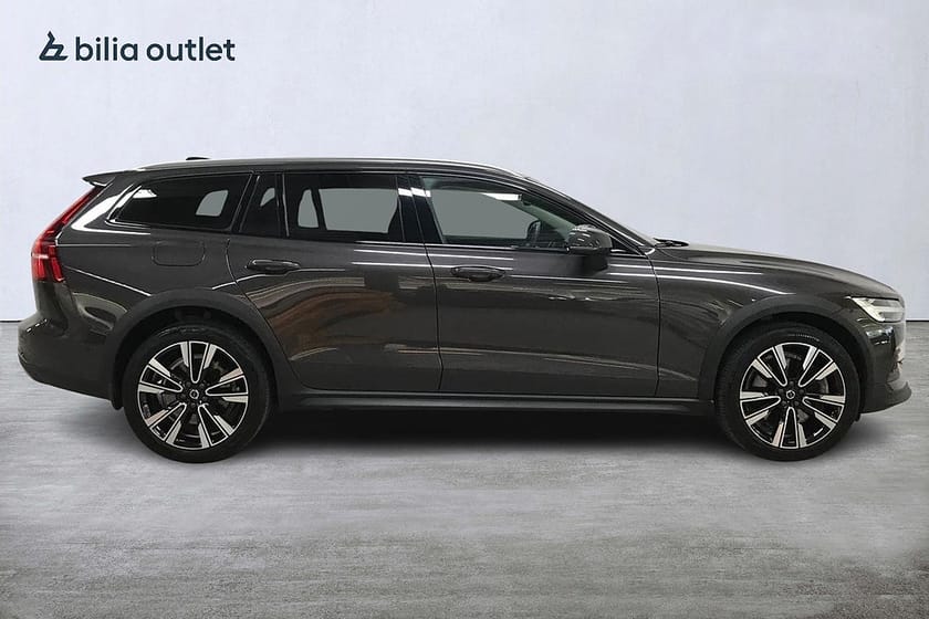 Bild 5 av Volvo V60 Cross Country B5 AWD Bensin Plus 250hk Navi Drag BLIS P-värm H/K MOMS