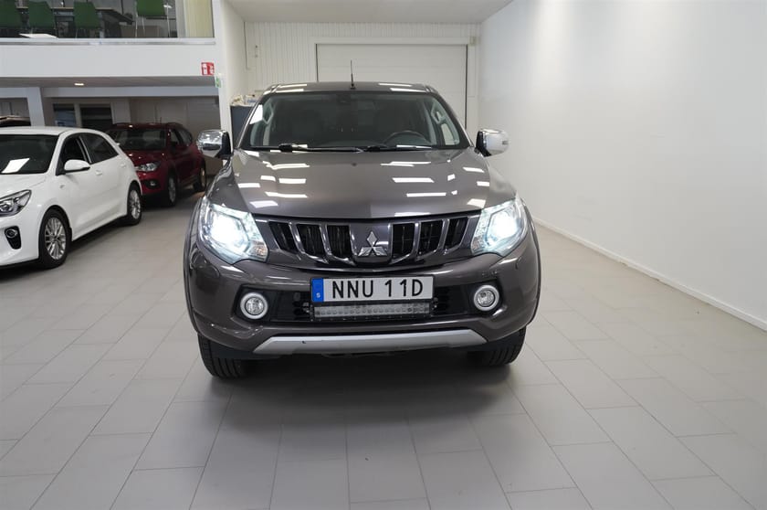 Bild 2 av Mitsubishi L200 Dubbelhytt 2.4d 4WD Aut Business 181hk