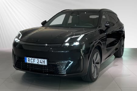 Lynk & Co 08 PHEV More