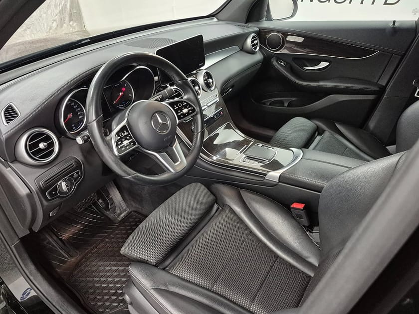 Bild 2 av Mercedes-Benz GLC 300 e 4MATIC Plug in 320HK